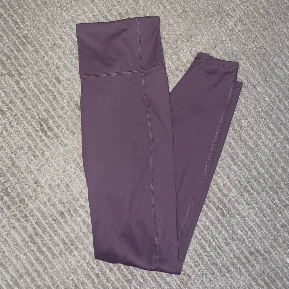 Women’s light purple leggings. Only worn once